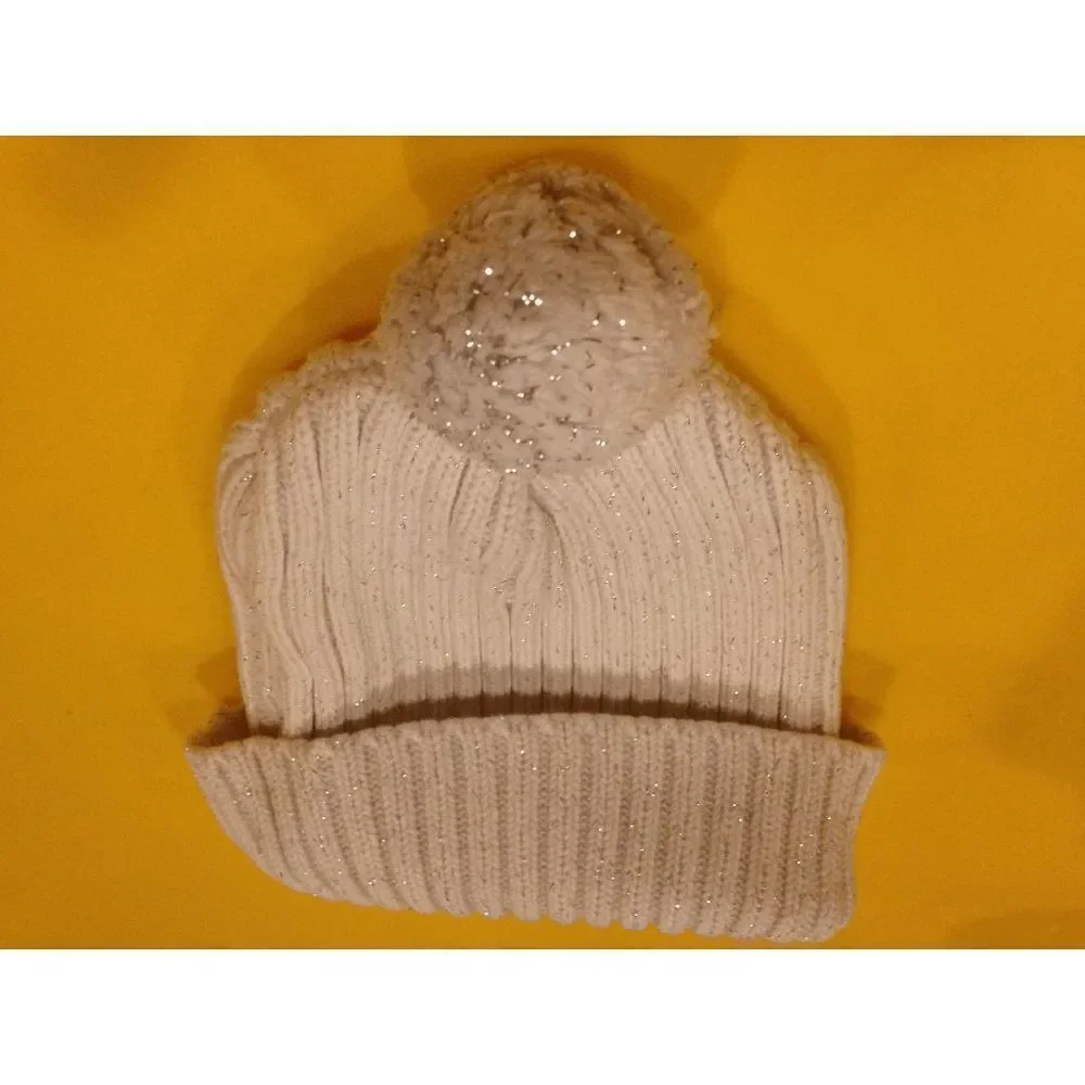 Old Navy Beanie White Crochet Bonnet Winter Knitted Hat Baby L/XL 100%Cotton